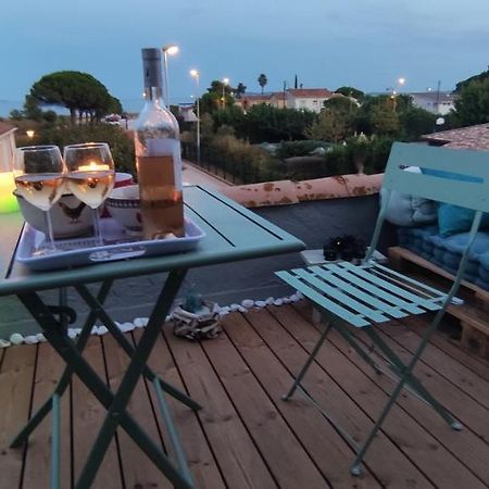 Suite Avec Tropezienne Vue Mer 耶尔 外观 照片