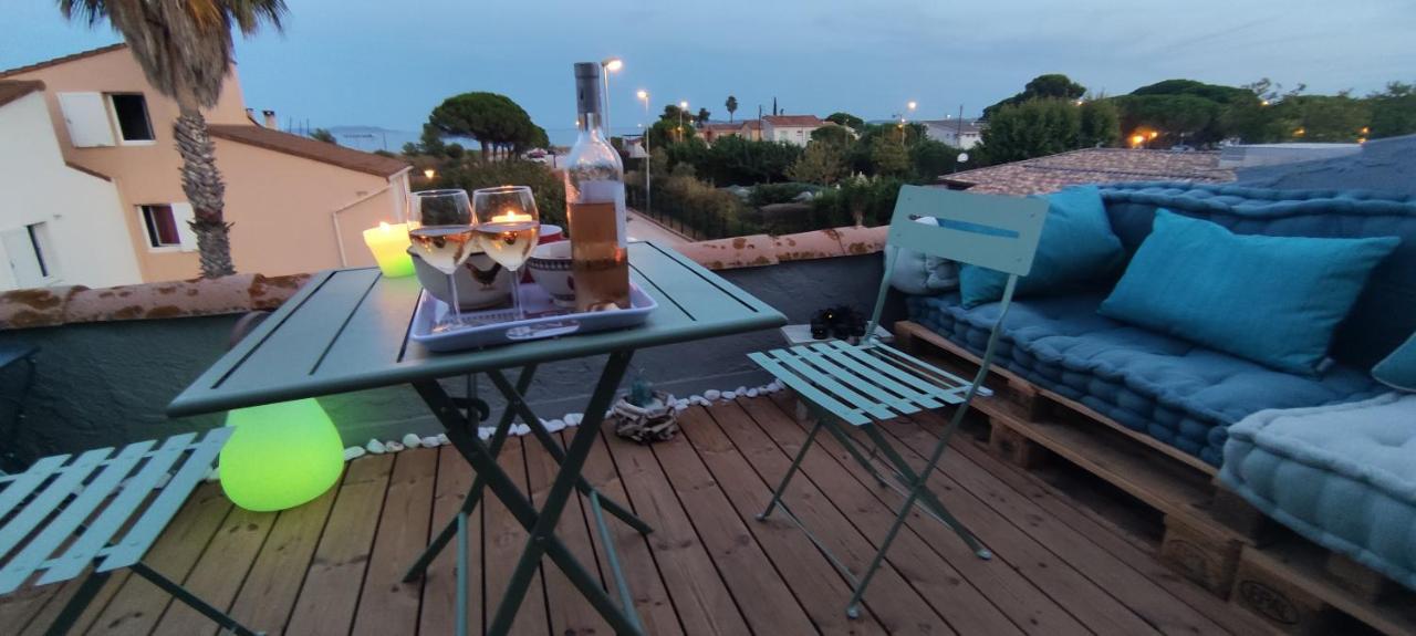 Suite Avec Tropezienne Vue Mer 耶尔 外观 照片